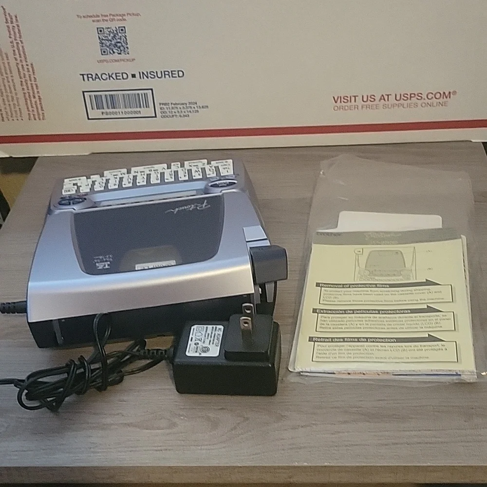 Brother PT-1880 Label Maker